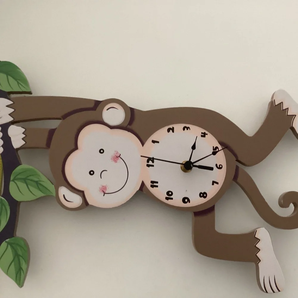 Clock - Picture 2 of 3